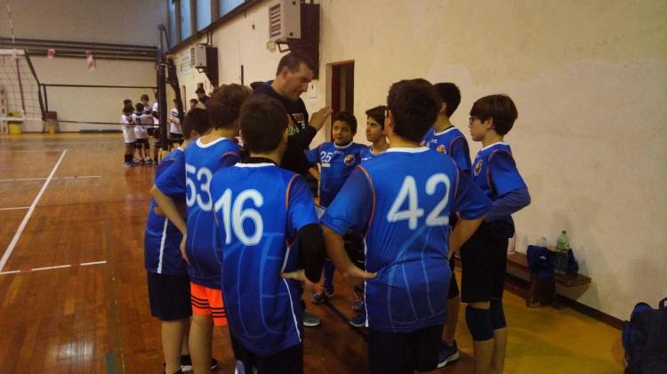 Volley giovanile: Under 16 maschile, vittoria sotto l’albero