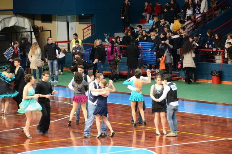 Il Palaflorio diventa un'immensa pista da ballo per il trofeo 'Città di Bari' CSEN di danza sportiva